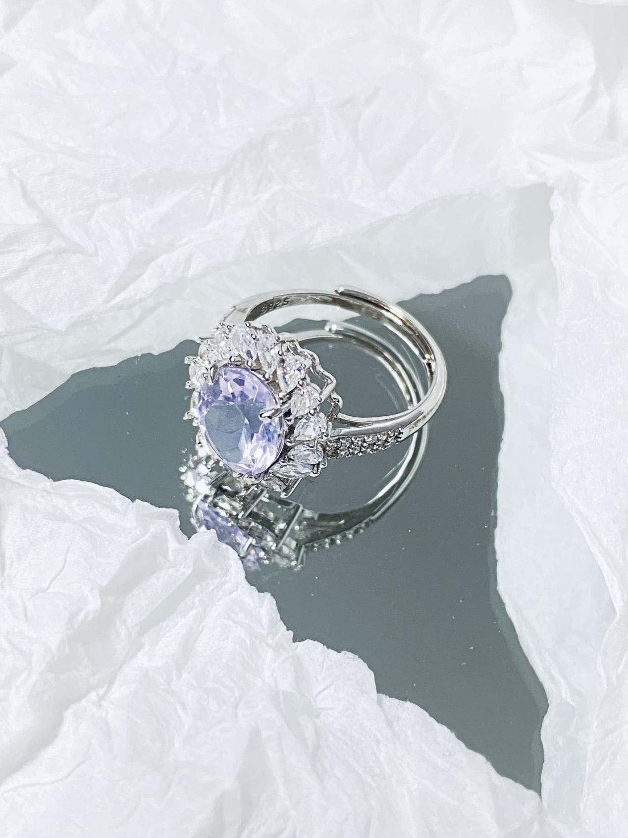 Lavender purple oval bezel ring