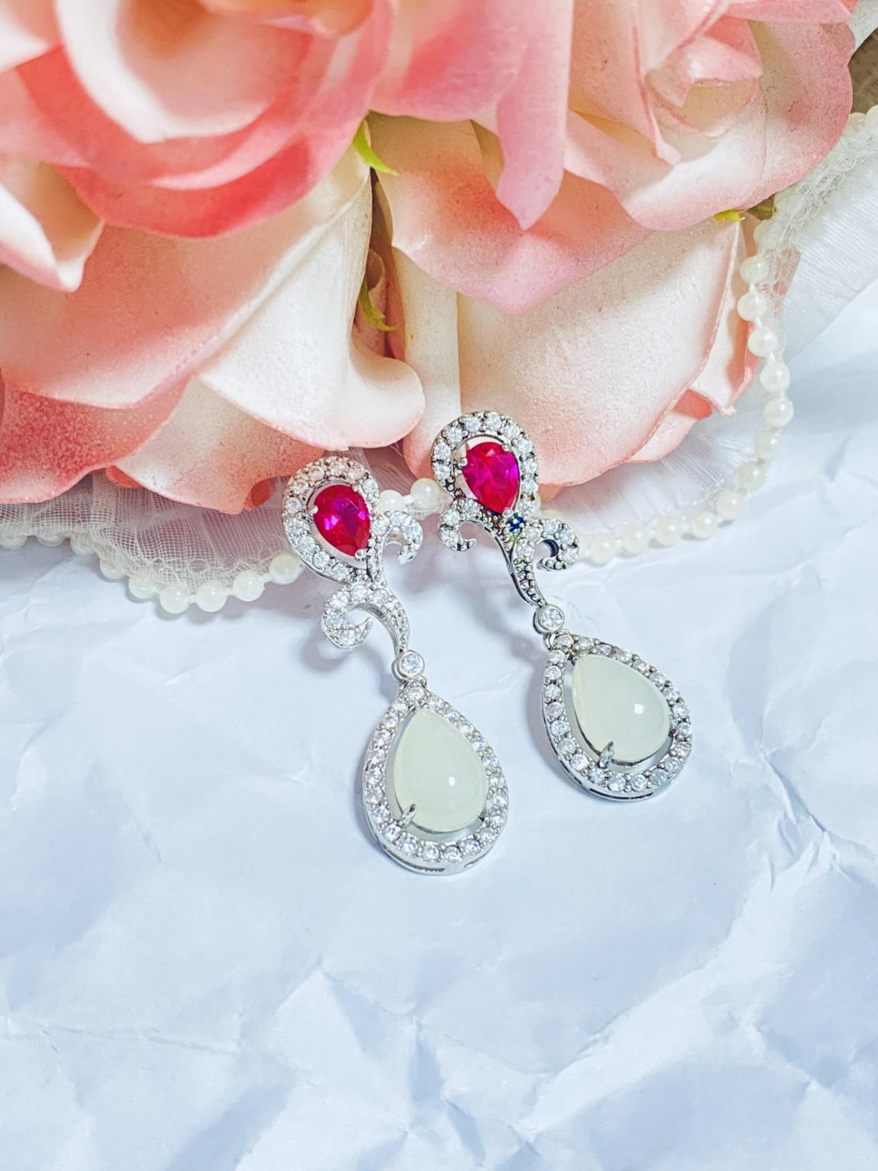Waterdrop Hetian jade and ruby beaded earrings